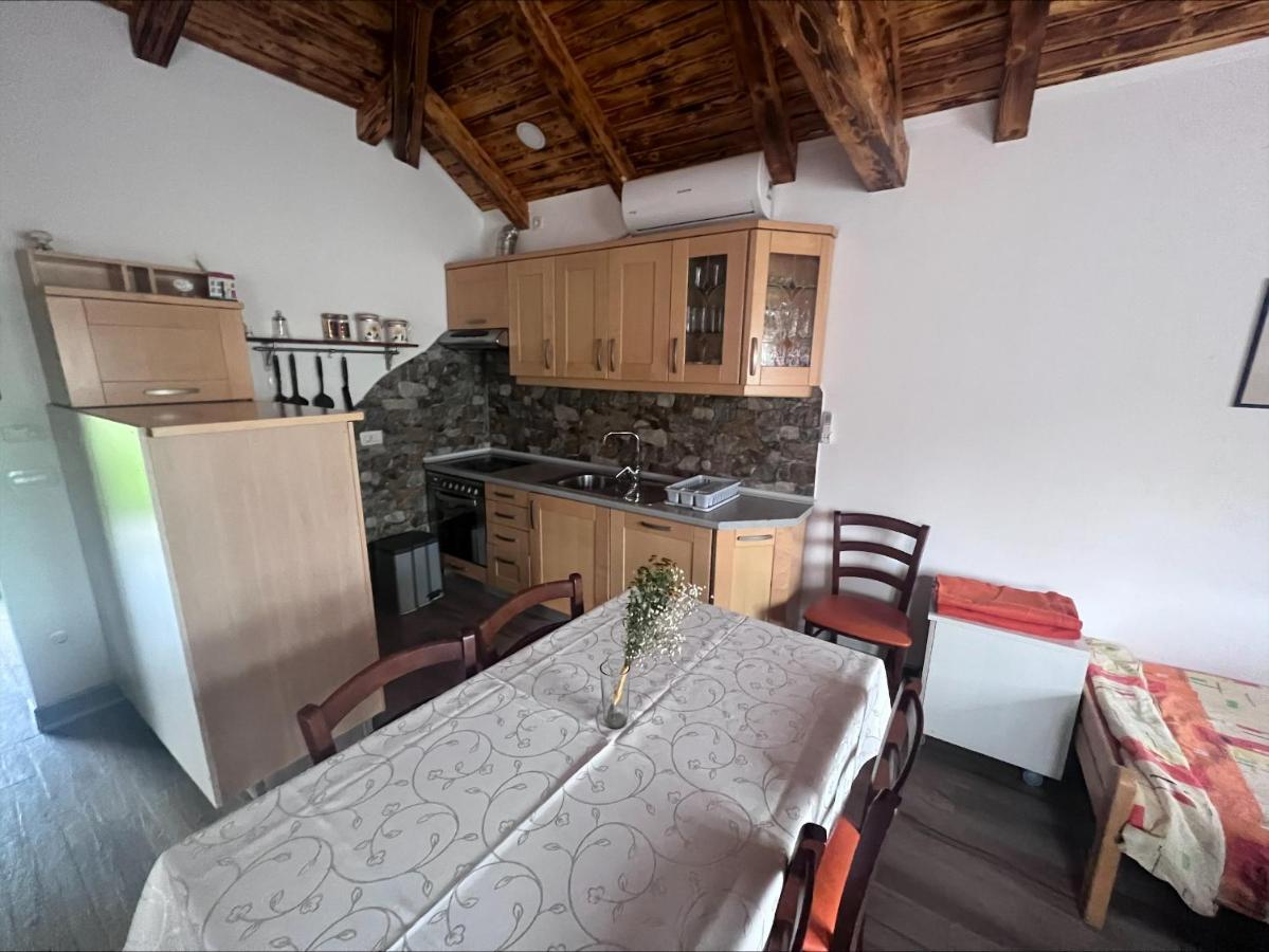 Domacija Paternoster Hotell Litija Eksteriør bilde