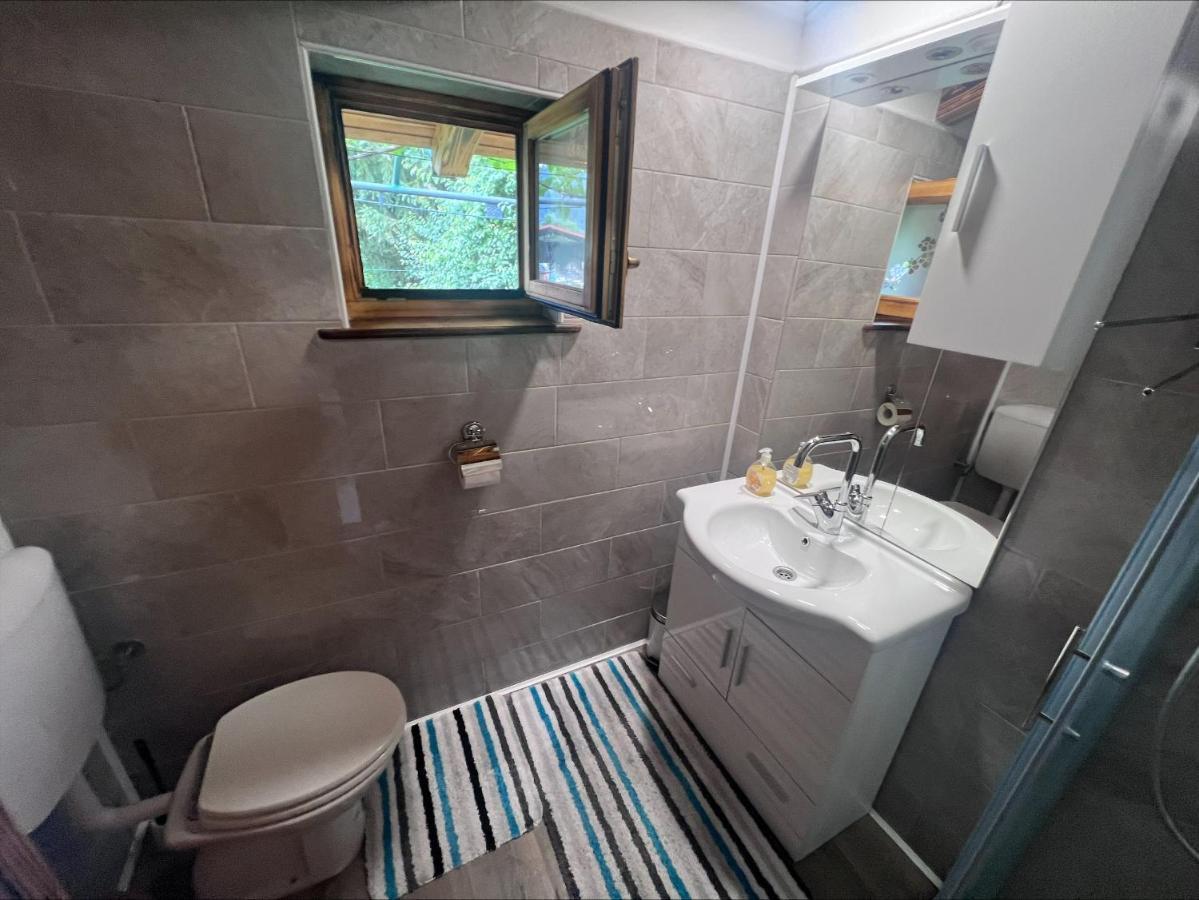 Domacija Paternoster Hotell Litija Eksteriør bilde